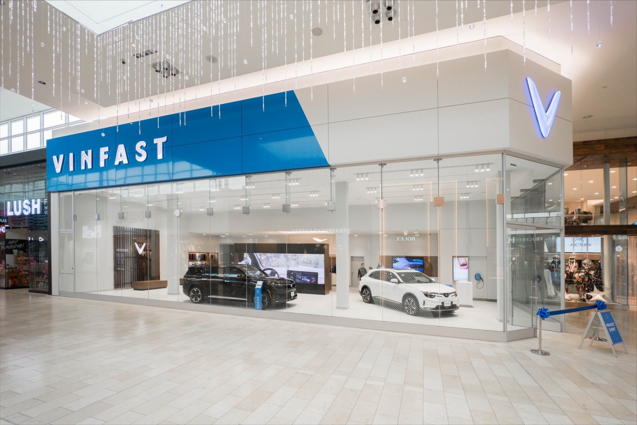 VinFast khai trương cửa hàng đầu tiên tại Yorkdale, Canada VinFast khai trương cửa hàng đầu tiên tại Yorkdale, Canada