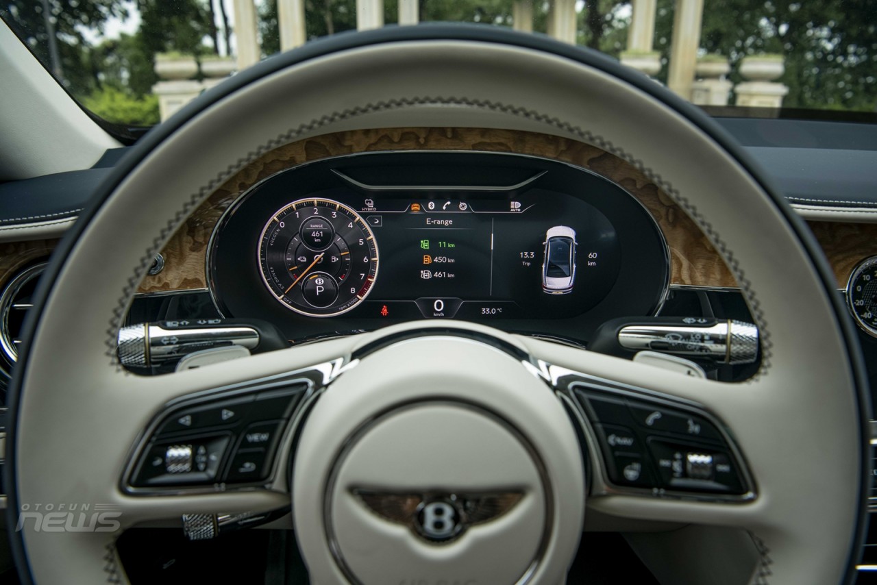 Bentley Flying Spur Hybrid 2023 ra mắt tại Việt Nam với giá từ 16,8 tỉ đồng