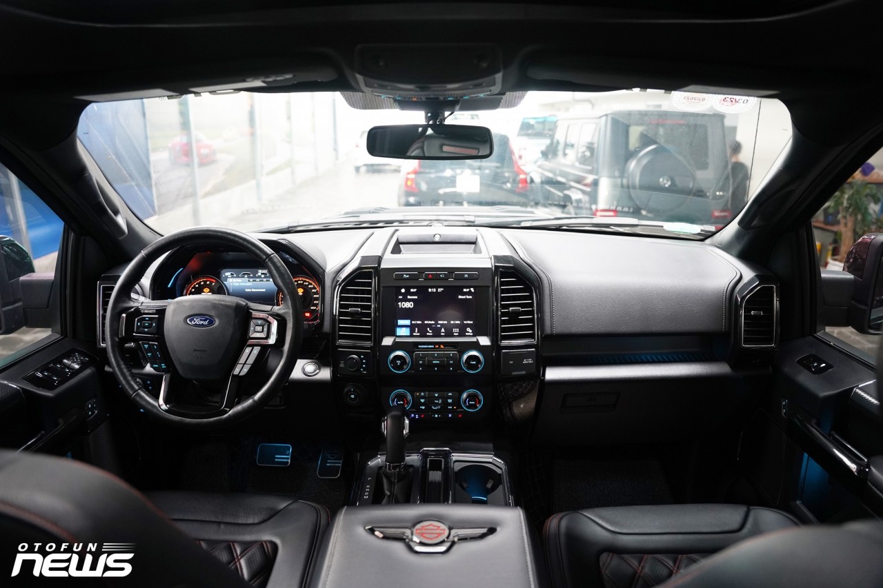 Hàng hiếm Ford F150 Harley-Davidson giá gần 7 tỷ đồng tại Hà Nội Hàng hiếm Ford F150 Harley-Davidson giá gần 7 tỷ đồng tại Hà Nội