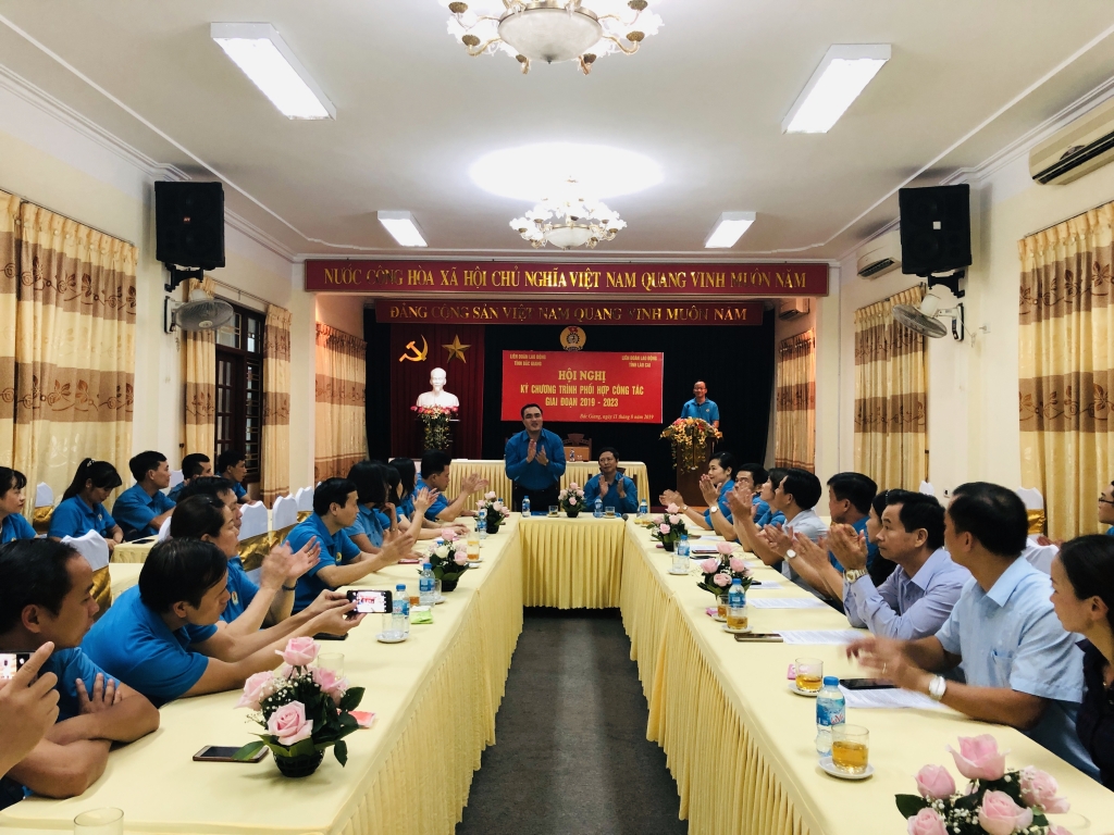 Liên đoàn Lao động tỉnh Bắc Giang và Lào Cai hợp tác để cùng nâng cao chất lượng lien doan lao dong tinh bac giang va lao cai hop tac de cung nang cao chat luong