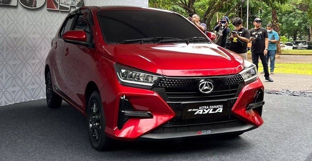Daihatsu Ayla 2023 "anh em song sinh" với Toyota Wigo chính thức ra mắt