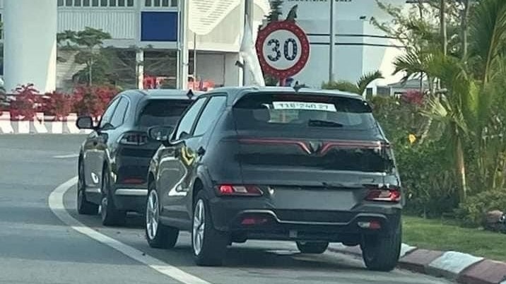 Bắt gặp VinFast VF 5 chạy thử trong nhà máy