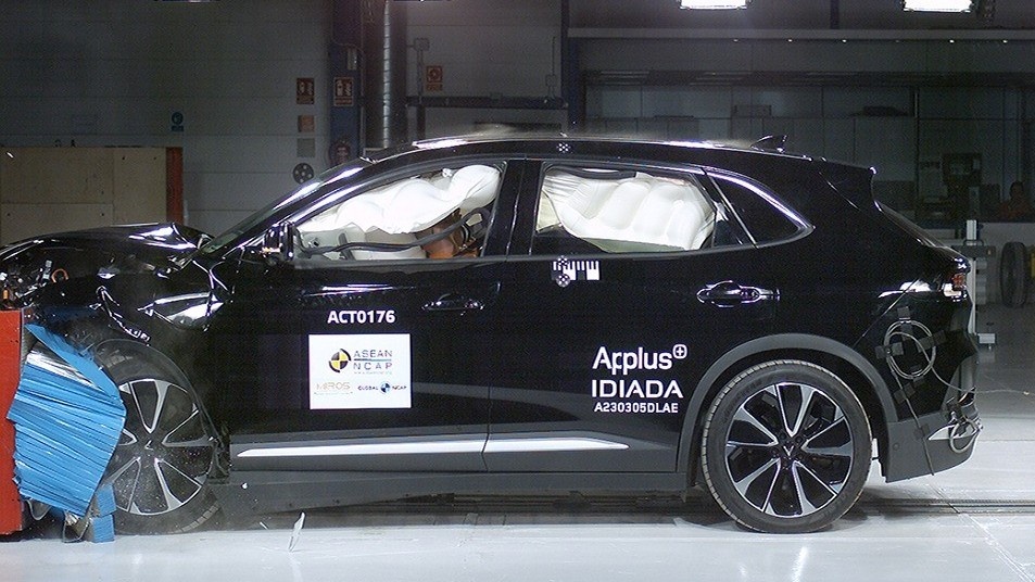 VinFast VF8 đạt 5 sao cao nhất trong bài kiểm tra của ASEAN NCAP