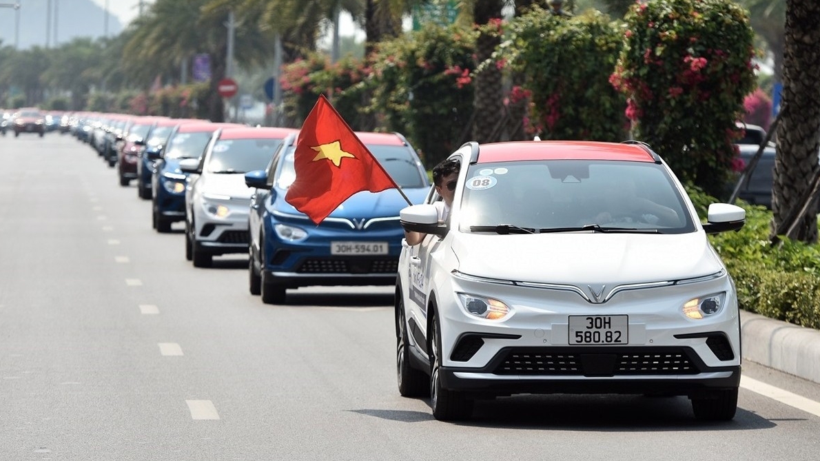 VinFast VF e34 bán gấp 8 lần tháng trước