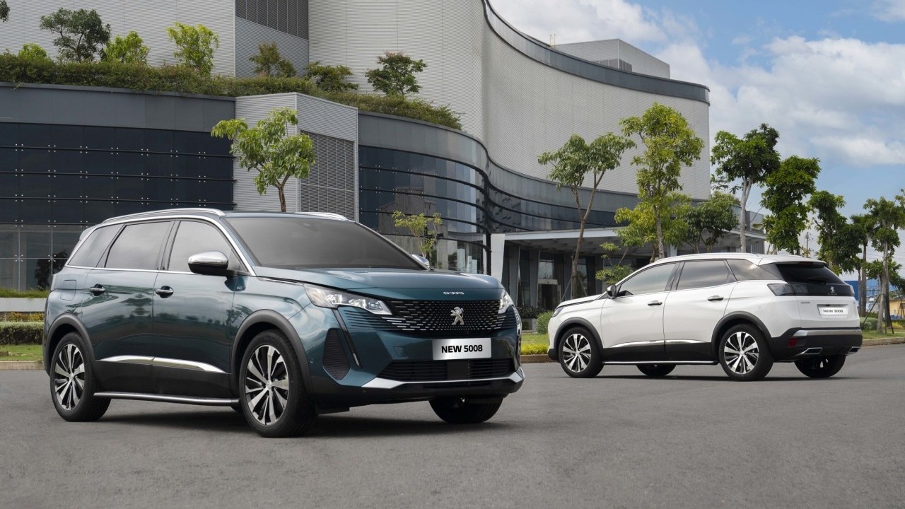 Peugeot giảm giá hàng loạt xe lên tới 45 triệu đồng tại Việt Nam