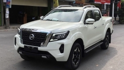 Nissan Navara giảm giá tổng cộng gần 200 triệu đồng