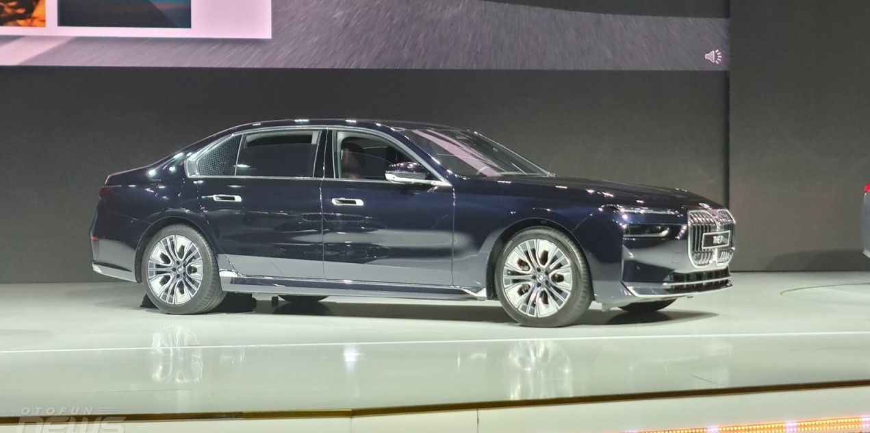 BMW 7-Series 2023 trình làng ở Việt Nam, không có trang bị màn hình 31 inch