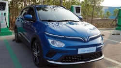 Mua xe điện, nên mua 