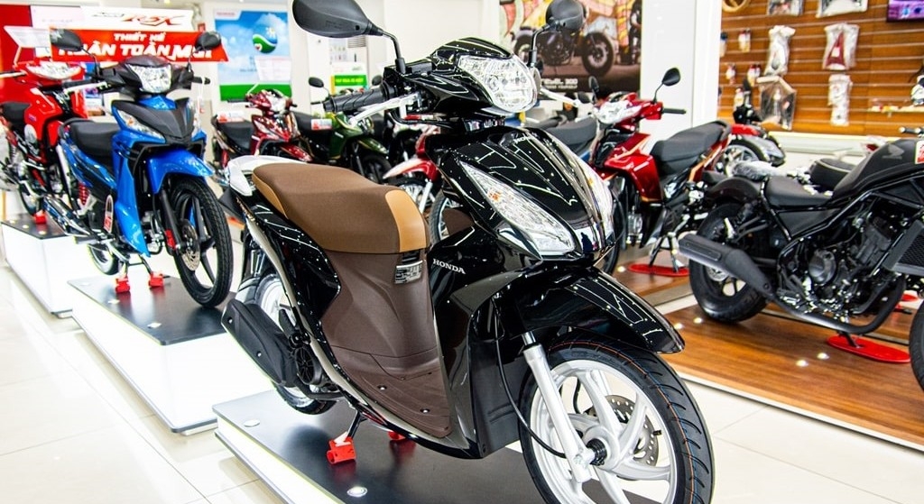 Honda Vision đội giá lên tới 50 triệu đồng