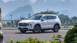 Hyundai Santa Fe Hybrid ra mắt tại Việt Nam với giá 1,45 tỷ đồng