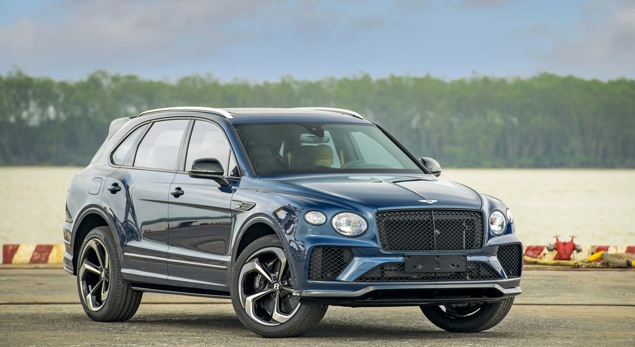 Hơn 3.500 chiếc Bentley Bentayga phải triệu hồi vì nguy cơ cháy nổ