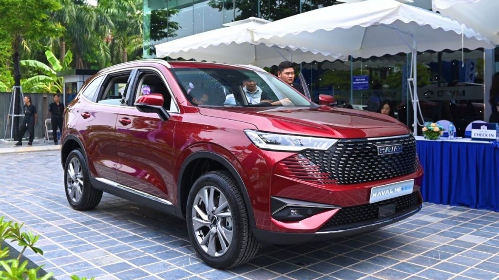 Haval H6 2023 nhập nguyên chiếc từ Thái Lan về Việt Nam, giá 1,096 tỷ đồng