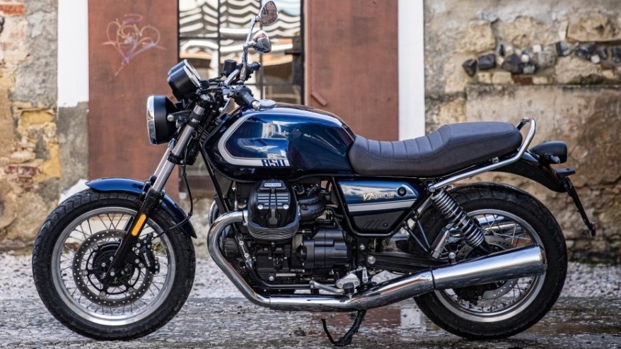 Moto Guzzi V7 mới ra mắt tại Việt Nam, giá từ 385 triệu đồng