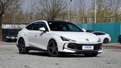 Rộn tin đồn MG7 ra mắt vào tháng 12 với giá chỉ 750 triệu đồng