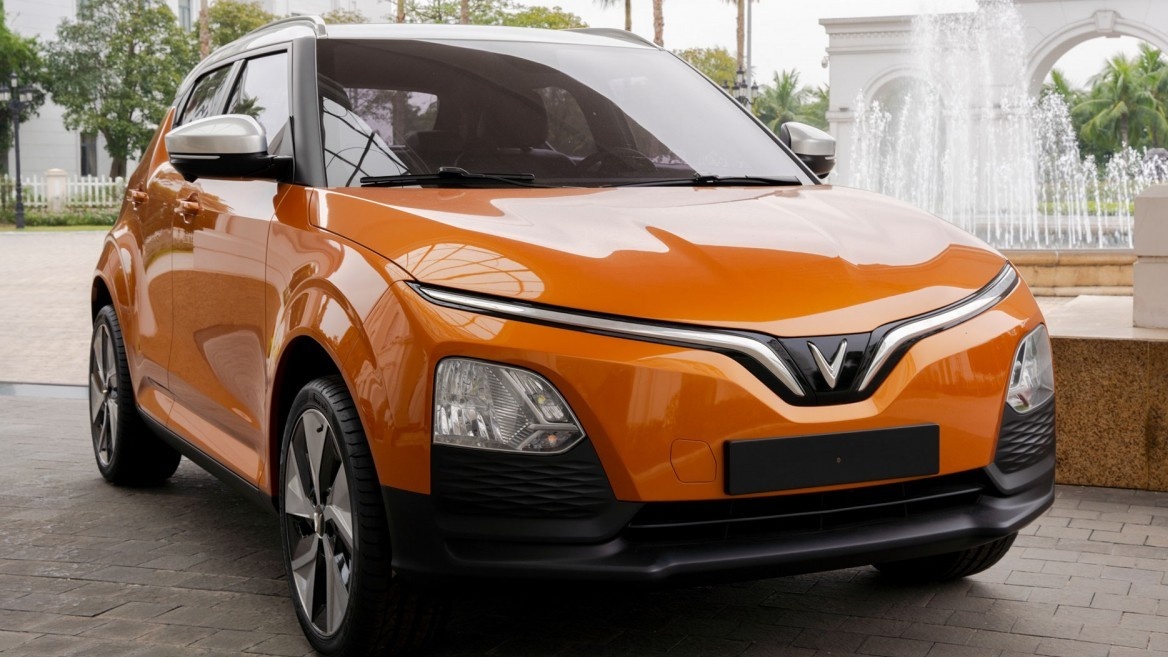 Mua VinFast VF5, nên đặt mua đứt pin hay thuê pin?