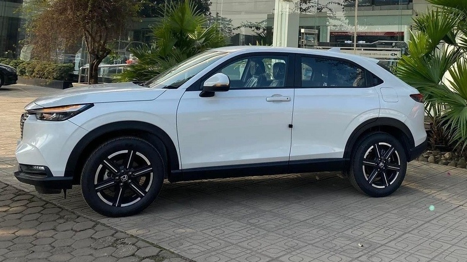 Cận cảnh Honda HR-V phiên bản G tại đại lý