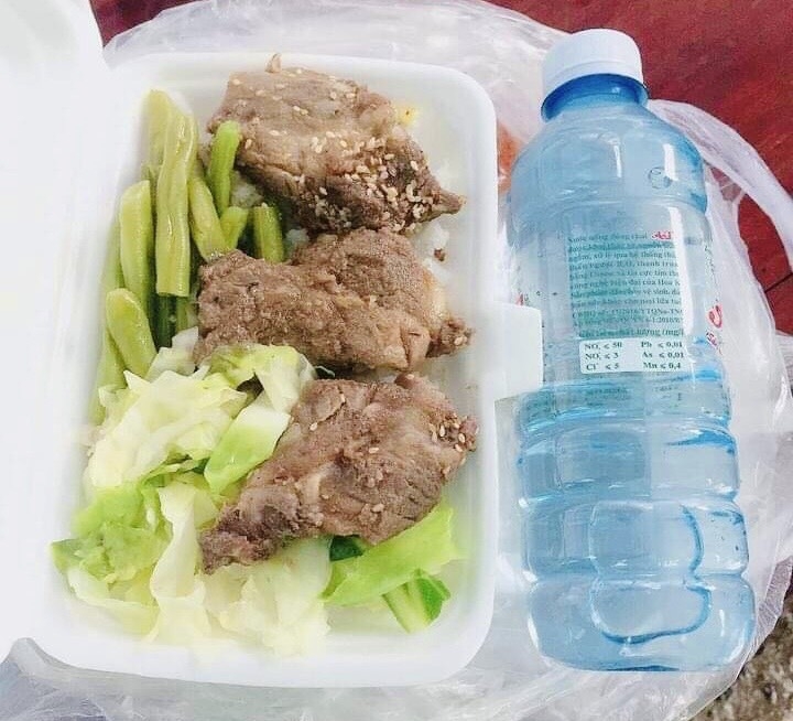 Quảng Nam: “Bếp ăn yêu thương” nơi vùng núi Đông Giang