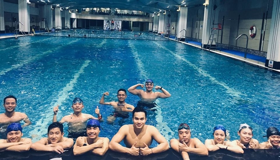 tinh yeu boi loi cua chang trai tre niem dam me den tu 1 lan tam song