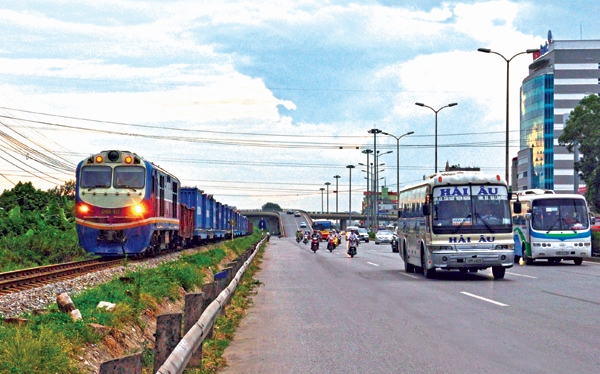 Kỹ năng tham gia giao thông đường sắt: Câu chuyện cần nhận thức đúng đắn ky nang tham gia giao thong duong sat cau chuyen can nhan thuc dung dan