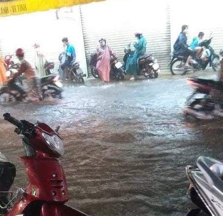 nhin lai nguoi dan nam bo cang minh doi dien trieu cuong