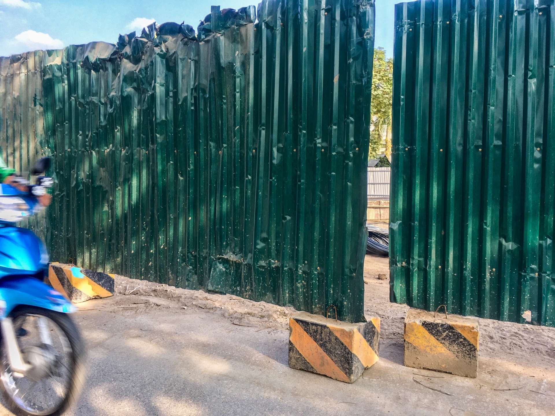 mam hoa tu nhung manh ton rao chan cong truong