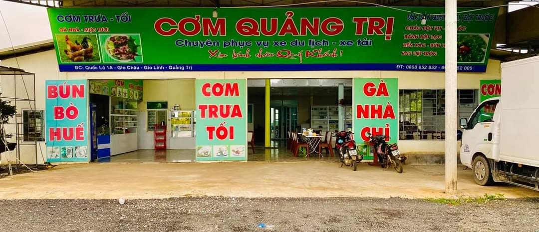 GIỮA TÂM LŨ MIỀN TRUNG: SÁNG NGỜI NHỮNG HÀNH ĐỘNG ĐẸP