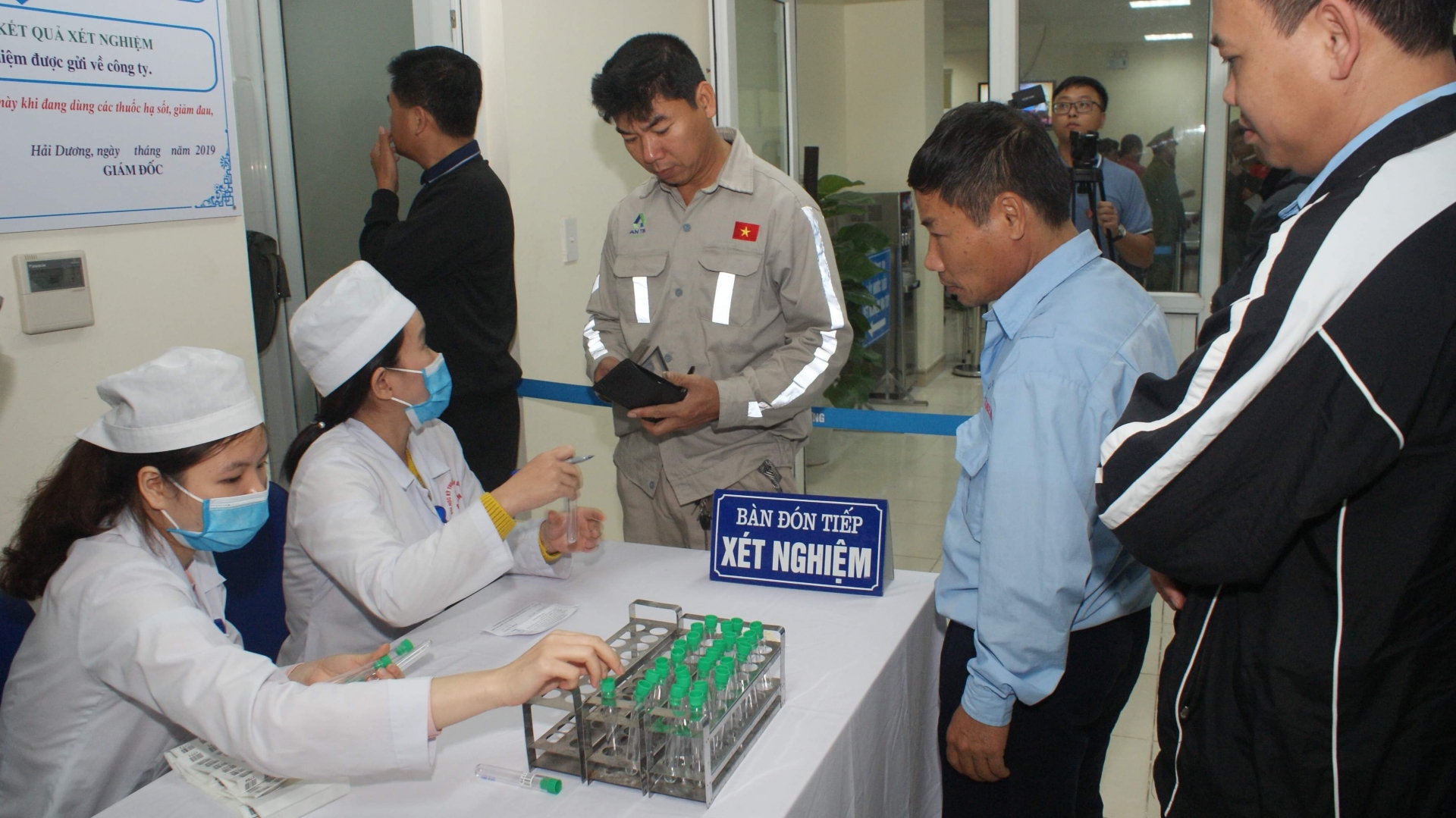 Hải Dương: 4.000 lái xe phải khám sức khỏe và xét nghiệm may túy bắt buộc hai duong 4000 lai xe phai kham suc khoe va xet nghiem may tuy bat buoc