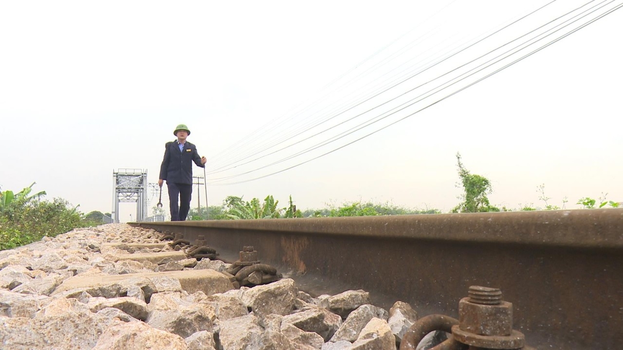 Gian nan nghề tuần đường sắt gian nan nghe tuan duong sat