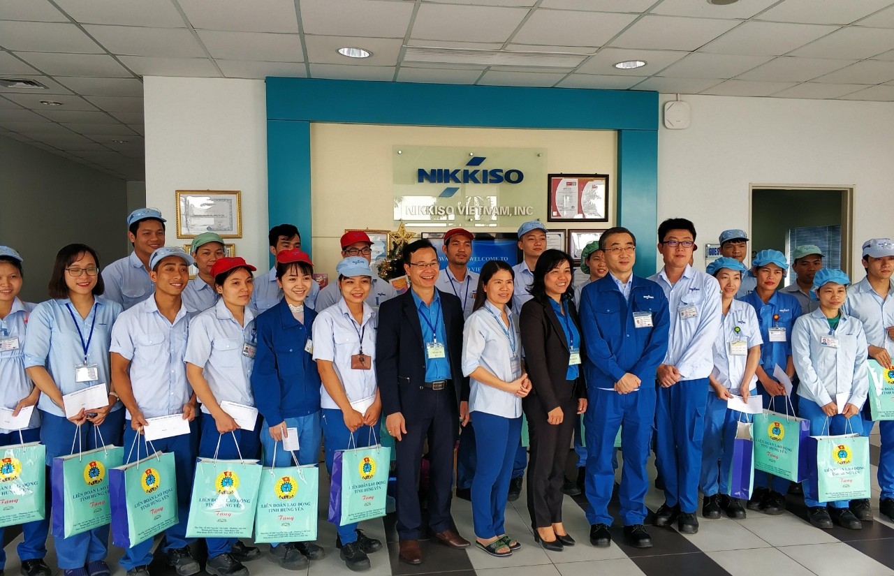 hung yen cong doan cac kcn hanh dong thiet thuc cham lo cho lao dong nu