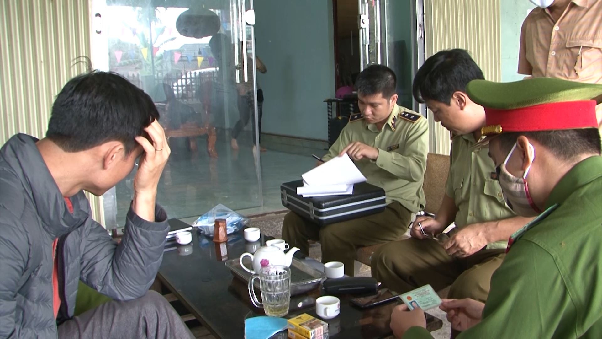 hai duong xu phat co so san xuat khau trang khong phep