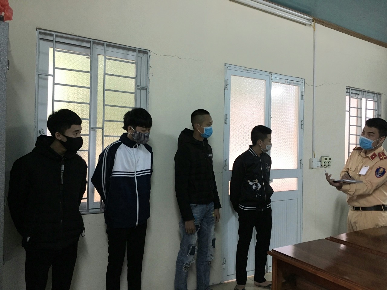 hai phong hai duong xu ly nghiem cac doi tuong gay roi tai cac chot kiem dich