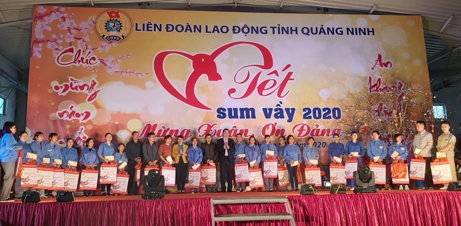 KCN Cái Lân (Quảng Ninh): 1.000 CNLĐ tham dự “Tết sum vầy 2020 - Mừng Xuân, ơn Đảng” kcn cai lan quang ninh 1000 cnld tham du tet sum vay 2020 mung xuan on dang