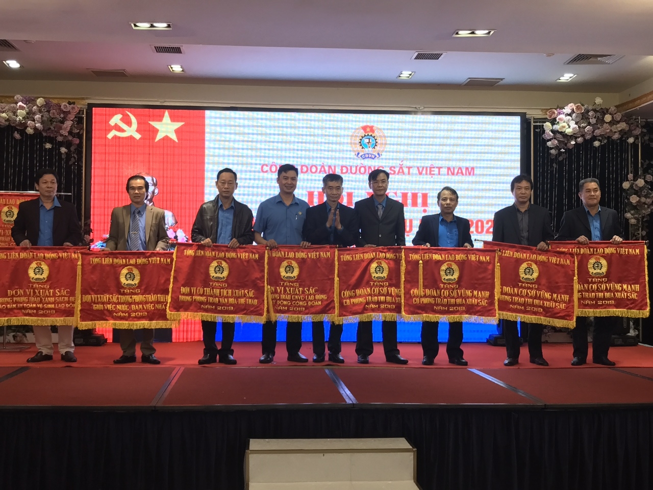 Công đoàn Đường sắt Việt Nam: Mọi hoạt động luôn hướng về cơ sở cong doan duong sat viet nam moi hoat dong luon huong ve co so