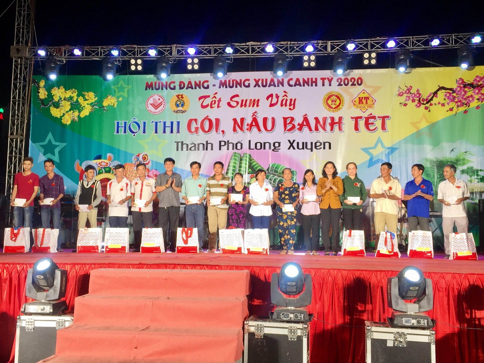 an giang cong nhan lao dong phan khoi don tet canh ty 2020