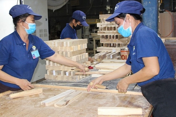 tuyen truyen cho nguoi lao dong ve phong chong dich theo huong dan cua bo y te