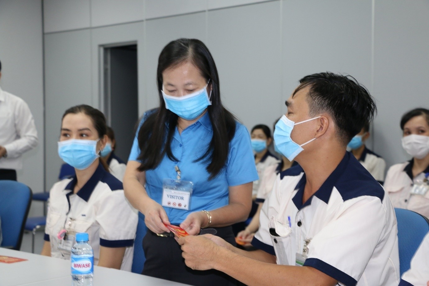 LĐLĐ tỉnh Bình Dương: Ấm lòng công nhân ngày cuối năm