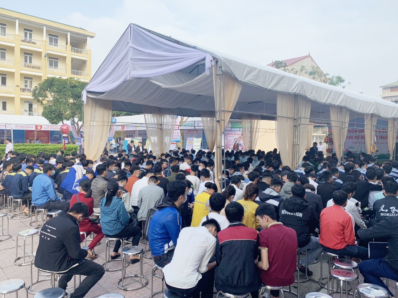 Nghệ An: Tăng cường triển khai các giải pháp tạo việc làm cho người lao động Nghệ An: Tăng cường triển khai các giải pháp tạo việc làm cho người lao động