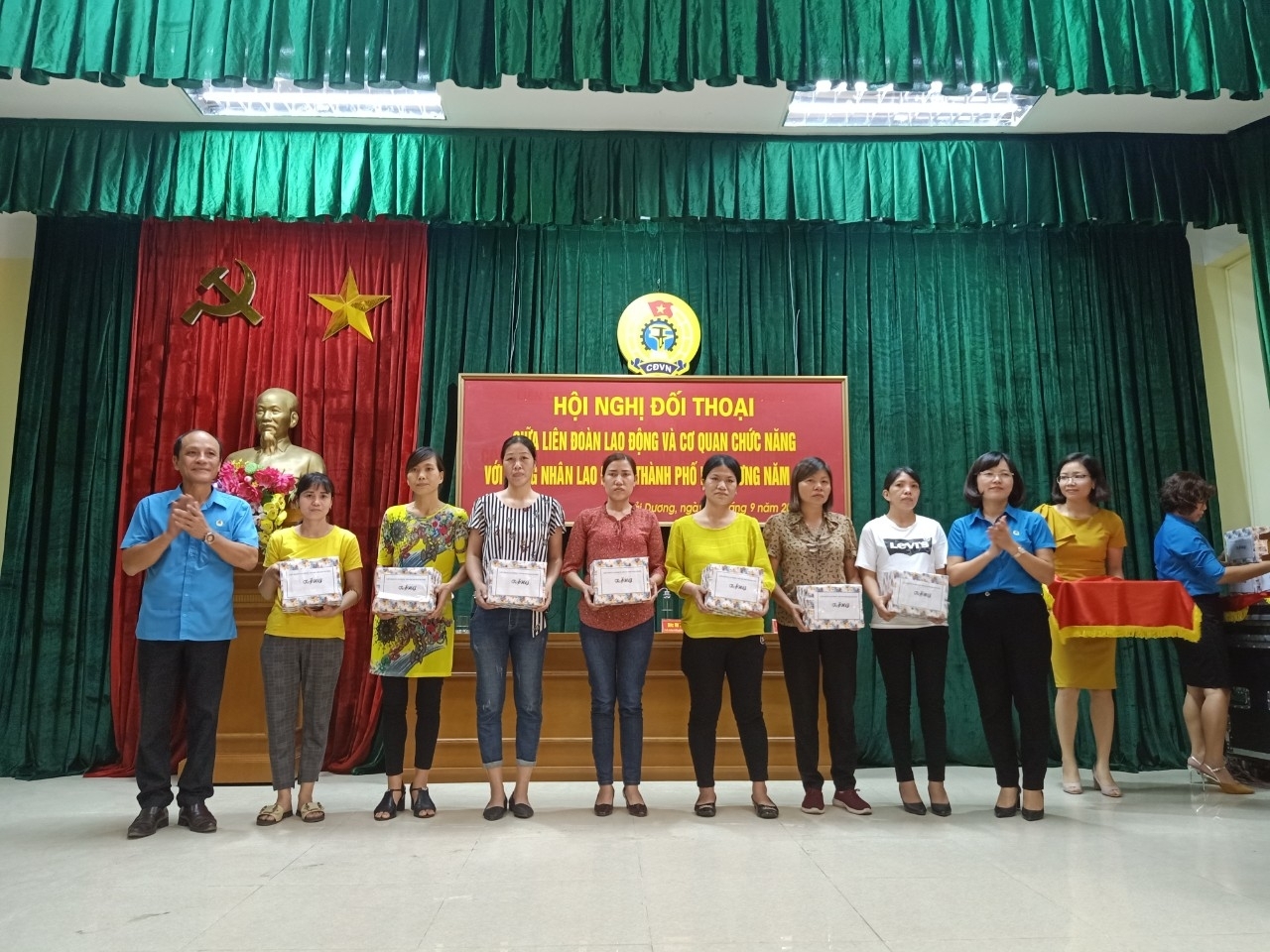 LĐLĐ TP Hải Dương tổ chức đối thoại với công nhân, lao động