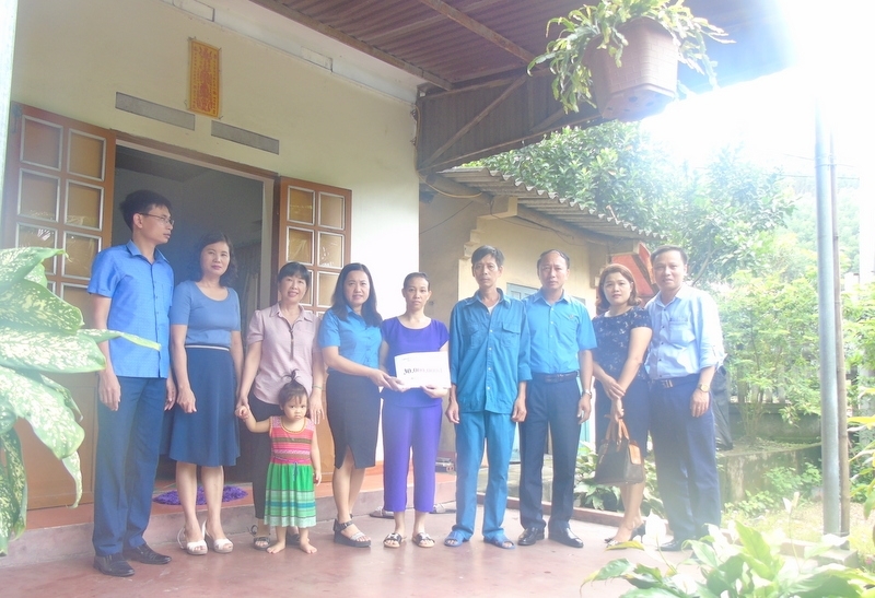 Một phong trào thiết thực vì người lao động nghèo mot phong trao thiet thuc vi nguoi lao dong ngheo