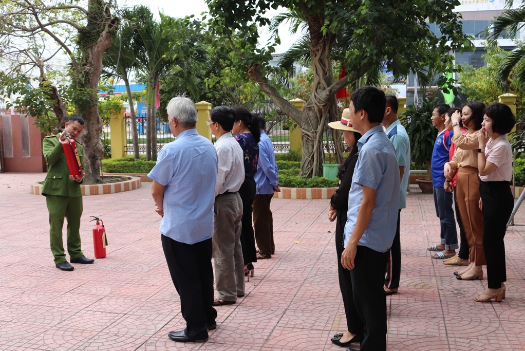 LĐLĐ tỉnh Quảng Bình: Tập huấn công tác phòng cháy chữa cháy năm 2019