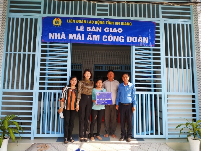 don nam moi canh ty trong niem vui mai am cong doan