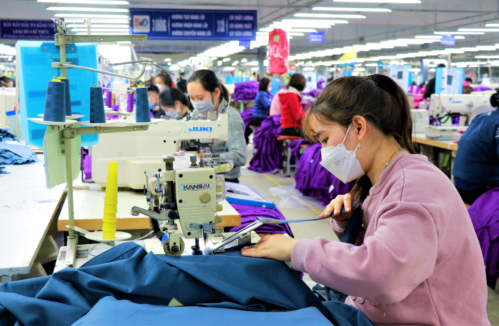 Quảng Bình: Sau Tết, nhiều doanh nghiệp may mặc thiếu hụt lao động Quảng Bình: Sau Tết, nhiều doanh nghiệp may mặc thiếu hụt lao động