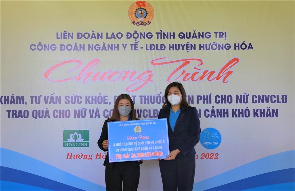 Chăm lo sức khỏe cho nữ công nhân, viên chức, lao động vùng biên cương