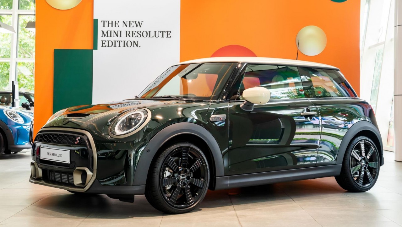 Mini Cooper S 3 Cửa Resolute Edition về Việt Nam với giá 2,3 tỉ đồng