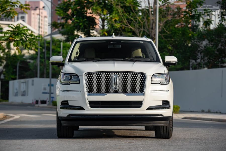 Lincoln Navigator 2022 đầu tiên về Việt Nam, giá lên tới 8 tỷ đồng