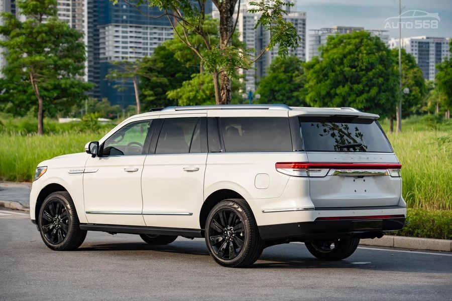 Lincoln Navigator 2022 đầu tiên về Việt Nam, giá lên tới 8 tỷ đồng