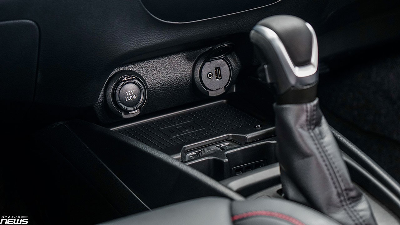 Suzuki Hybrid Ertiga Suzuki Hybrid Ertiga