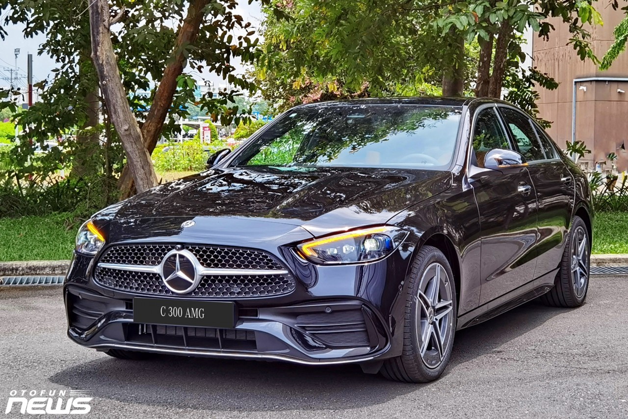 Mercedes-Benz C-Class tăng giá bán lên tới 125 triệu đồng tại Việt Nam
