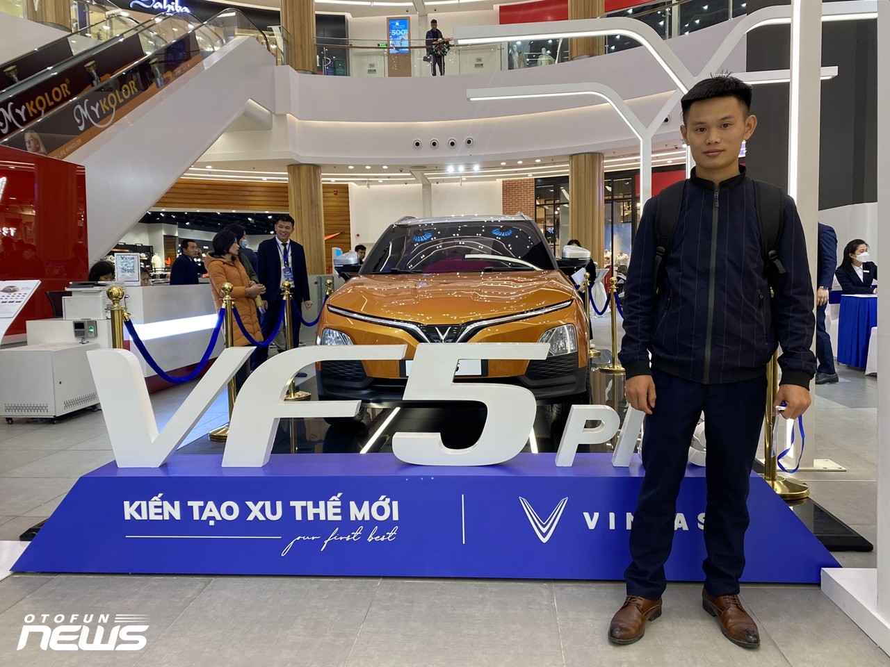 Khách hàng Hà Nội thích thú với VinFast VF5 Khách hàng Hà Nội thích thú với VinFast VF5