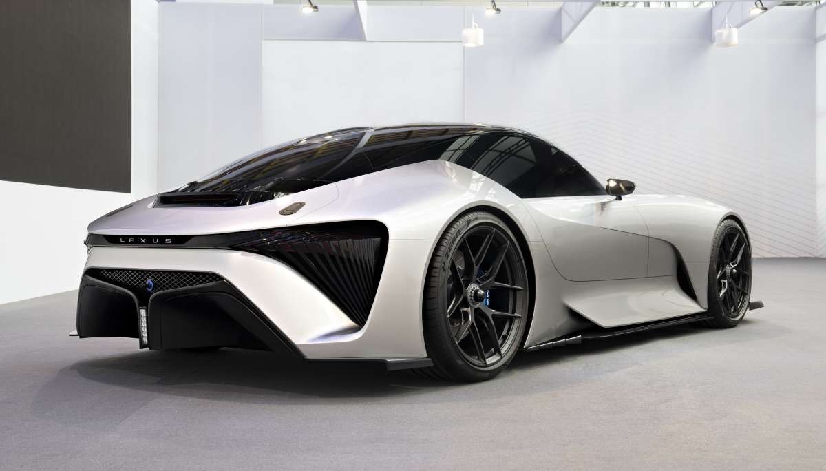 Lexus trang bị hộp số sàn cho xe điện Lexus trang bị hộp số sàn cho xe điện